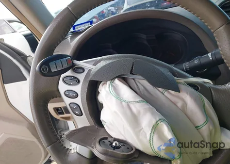 2010 Nissan Altima 2.5 S z USA, uszkodzony, nr VIN 1N4AL2AP5AN410905